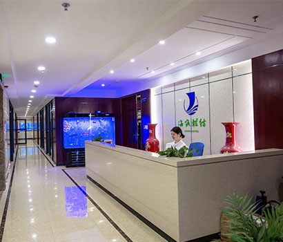 Custom sports wear factory